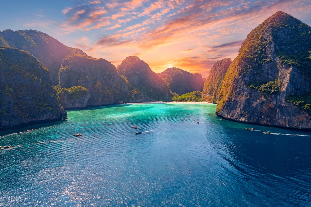 Thailand Unveiled: A Six-Day Yachting Escape