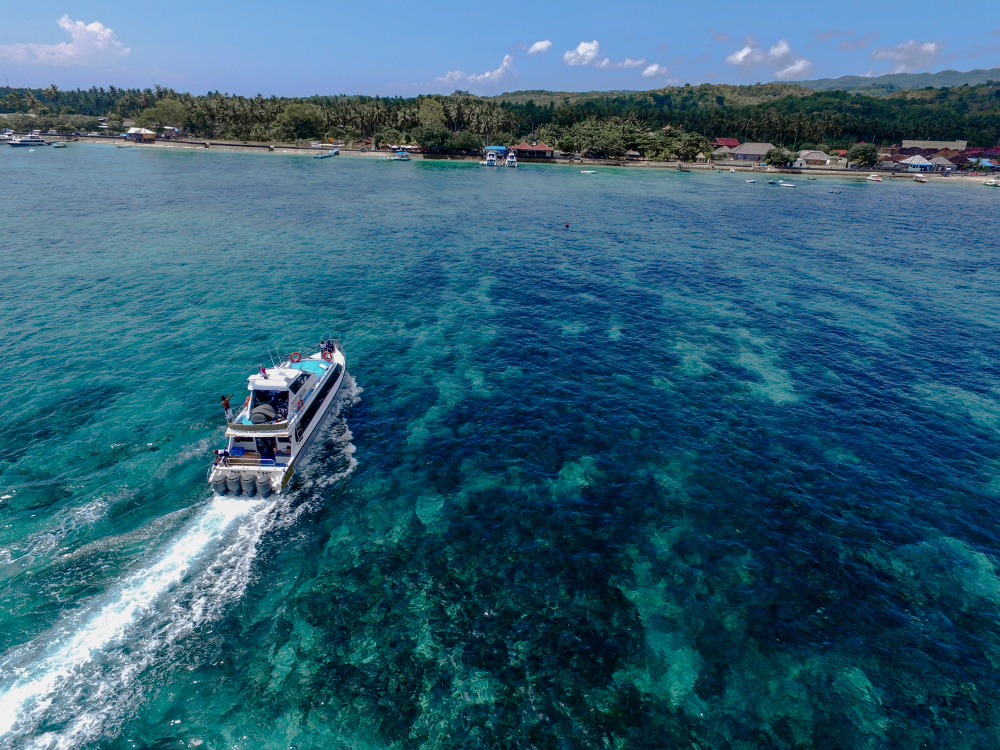 Cruising Indonesia: A 6-Day Journey Through Island Traditions and Coastal Beauty