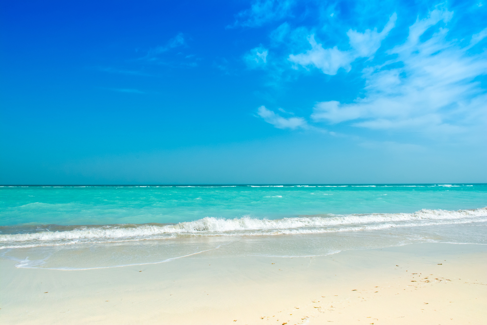 Cruising the Emirates: A Five-Day Journey of Coastal Elegance