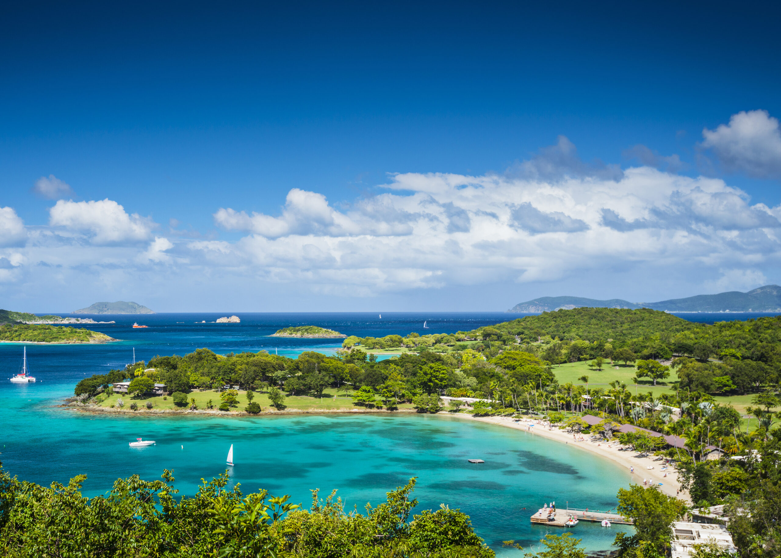 USVI Coastlines: A 6-Day Yacht Journey between Shores & Serenity